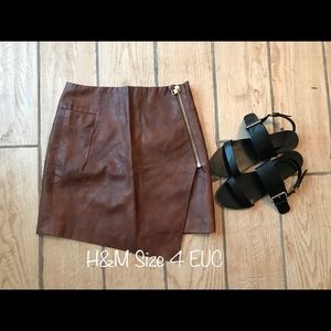 H&M Size 4 zipper skirt
